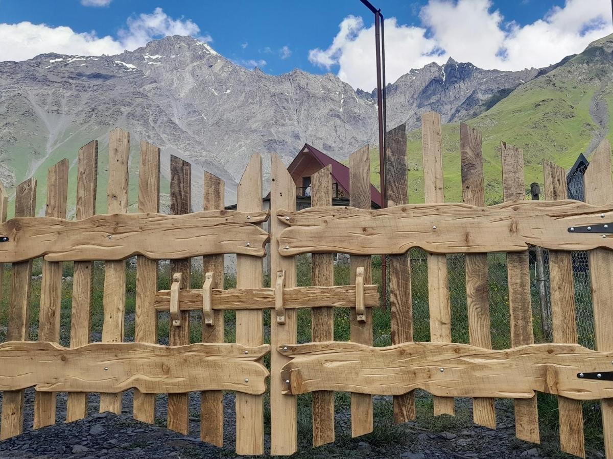 Mountain Flower Cottage Kazbegi Exterior photo