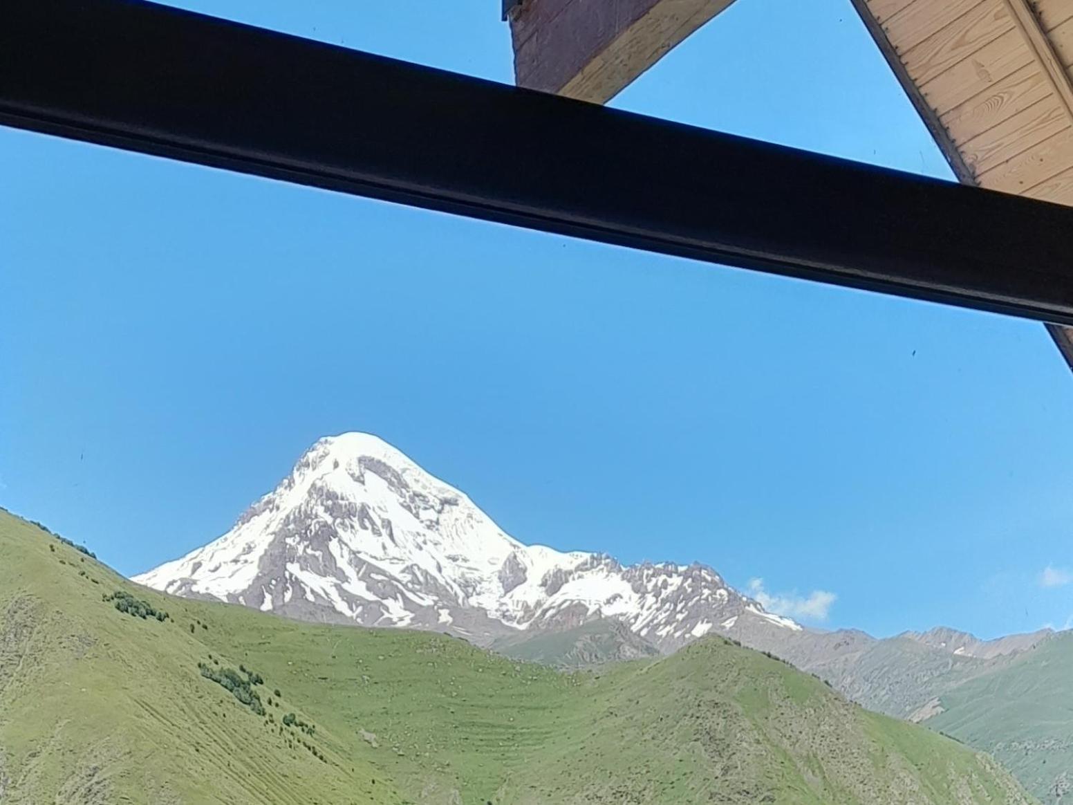 Mountain Flower Cottage Kazbegi Exterior photo